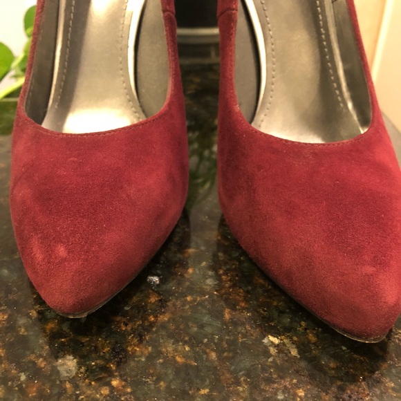 Stuart Weitzman Burgundy Stilettos - Picture 3 of 6